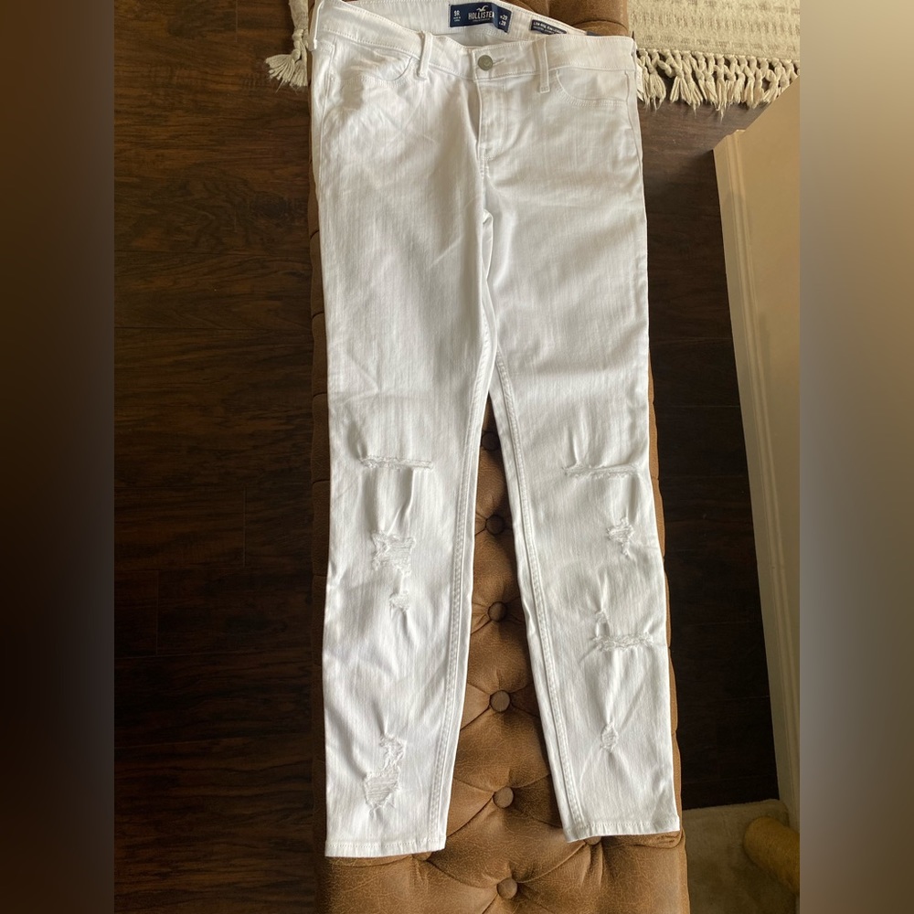 NWT Hollister women’s white low rise stretch skinny jeans size 9